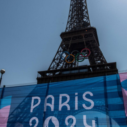 Voluntarii JO 2024 de la Paris își vând echipamentele online