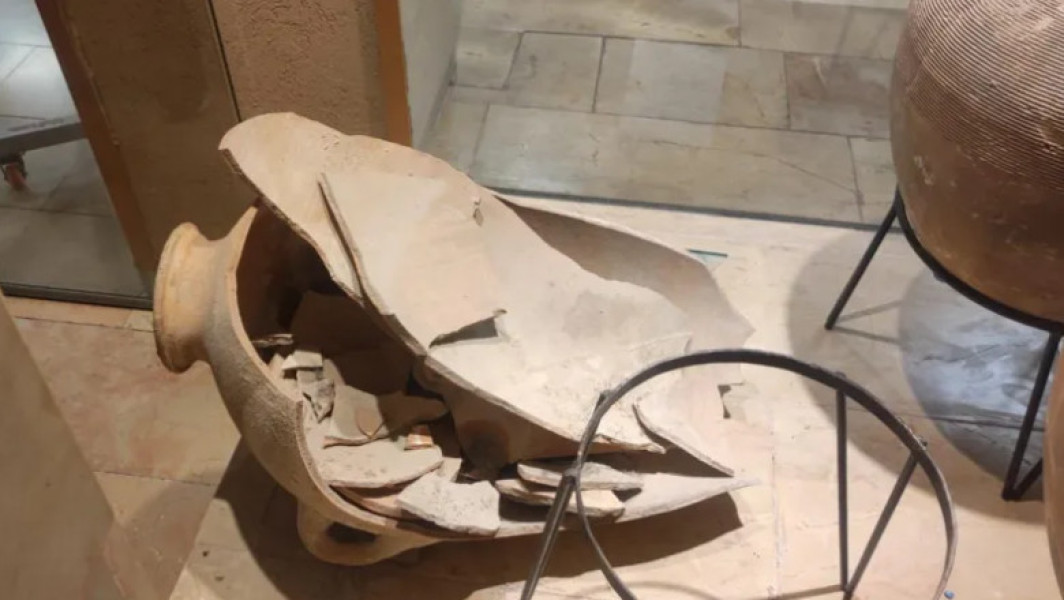 Un vas antic a fost restaurat și expus din nou la muzeul Hecht din Haifa