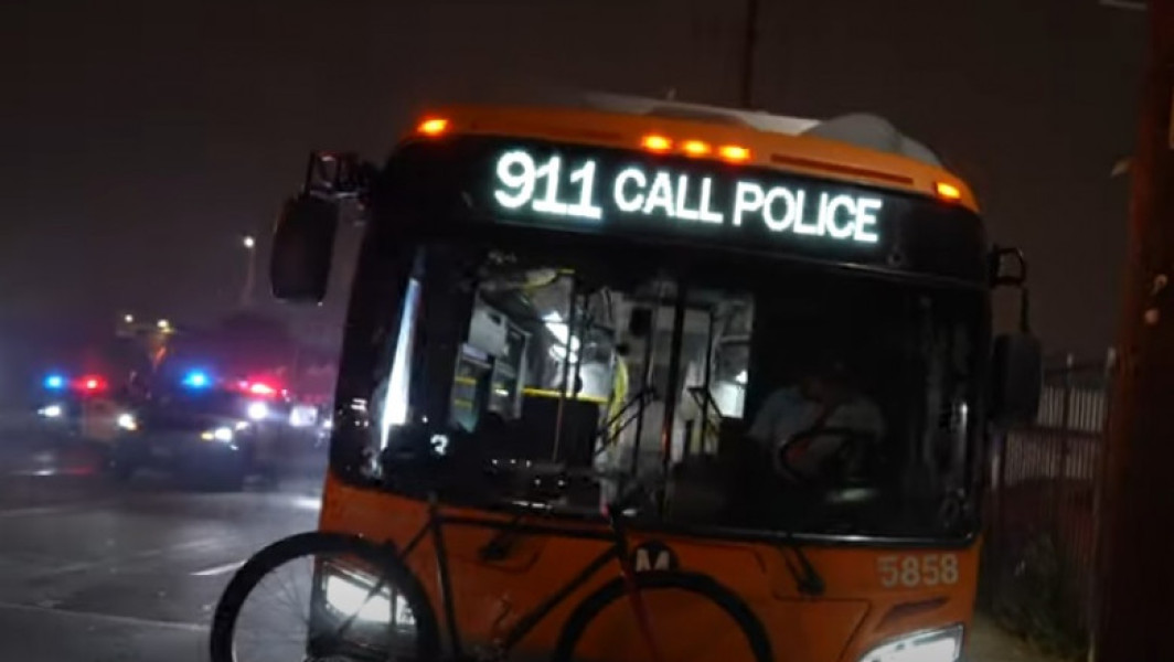 Incidente violente în transportul public din Los Angeles: un ostatic a fost ucis