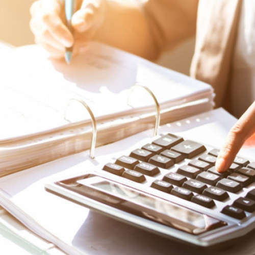 Guvernul pregătește noi măsuri fiscale pentru anul viitor