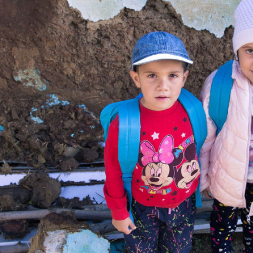 Un tată singur luptă pentru a-și aduce copiii acasă după tragedii în județul Vaslui