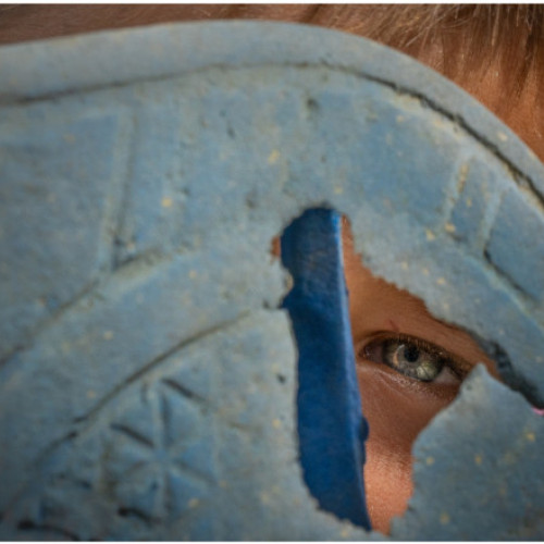 Peste 10.000 de copii din comunitățile sărace vor începe școala cu haine și rechizite noi, datorită generozității celor care dau din puținul lor pentru cei nevoiași. Aceste donații le oferă elevilor posibilitatea de a merge la școală cu demnitate și de a visa la un viitor mai bun, notează digi24.ro.