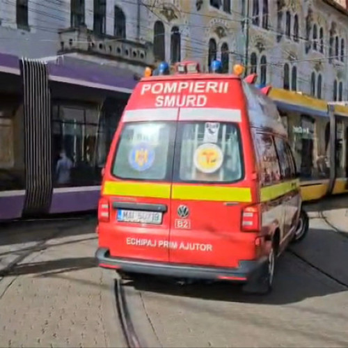 accident la timișoara: trei persoane rănite în coliziunea a două tramvaie în piața traian