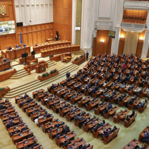 Plenul Camerei Deputaților și Senatului va discuta despre angajarea răspunderii guvernului pe al doilea pachet de măsuri