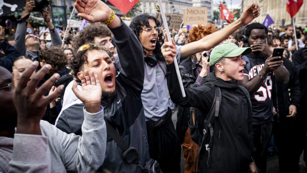Mobilizare masivă anunțată joi în Franța împotriva măsurilor bugetare