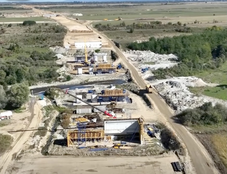 Lucrările avansează rapid pe lotul 3 al autostrăzii Sibiu-Făgăraș