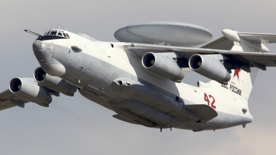 Forţele Ucrainene, noi lovitură fatală pentru ruşi: un al avion-spion A-50 doborât de către forţele aeriene ucrainene în Marea Azov.