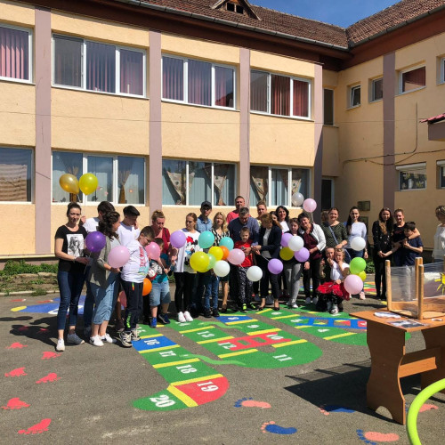 Consiliul Județean Sibiu prelungește serviciul pentru copiii cu autism din nordul județului