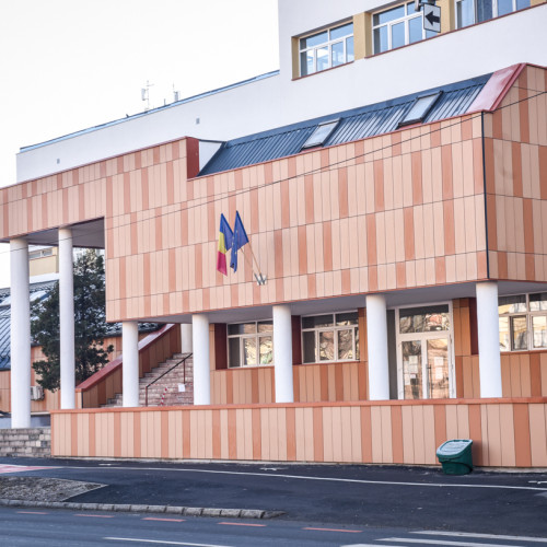 Laboratorul de Medicină Nucleară din Sibiu Reabilitat cu Ajutorul unei Sponsorizări de un Milion de Lei de la ROMGAZ